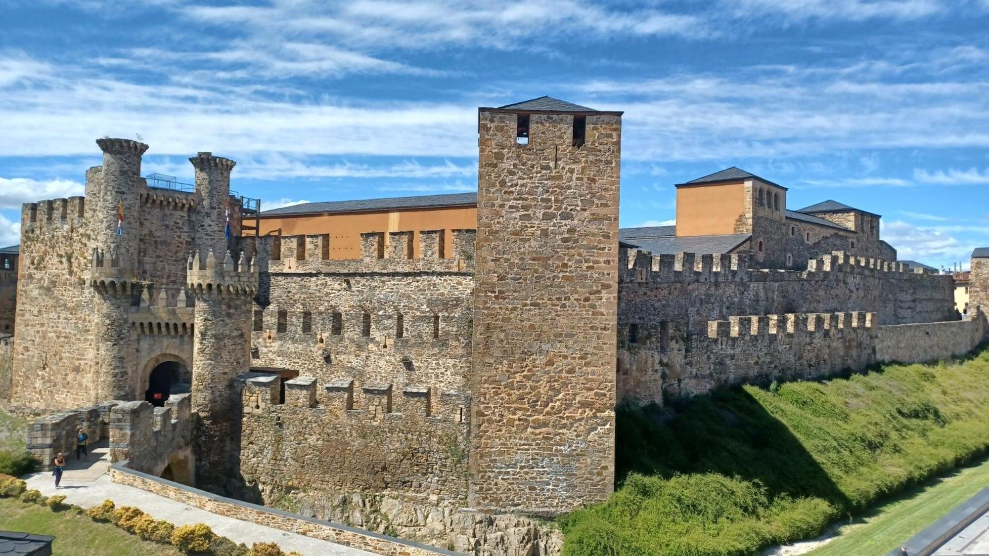 Apartamento Castillo Ponferrada. 外观 照片
